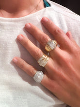 Charger l'image dans la galerie, Bague or jaune et platine godronnée diamant