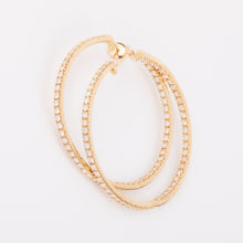 Charger l'image dans la galerie, Créoles en or jaune  pavées de diamants