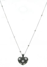 Charger l'image dans la galerie, Collier ornée d'un pendentif formant un cœur en diamant noirs et blancs - adalgyseboutique