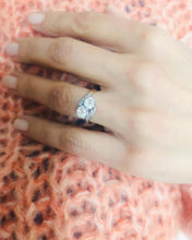 Charger l'image dans la galerie, Bague Toi & Moi en diamant platine et or