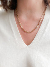 Charger l'image dans la galerie, Collier en or jaune maille força limé