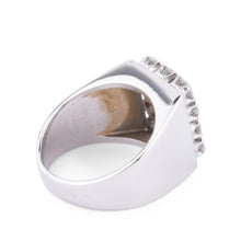 Charger l&#39;image dans la galerie, Bague chevalière en or gris et diamant
