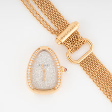 Charger l&#39;image dans la galerie, Montre Bvlgari collection Serpenti en or rose

