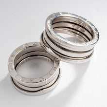 Charger l&#39;image dans la galerie, Bague de la maison Bvlgari, collection B.Zero1 moyen modèle en or gris
