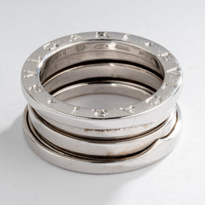 Bague de la maison Bvlgari, collection B.Zero1 moyen modèle en or gris