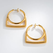 Charger l&#39;image dans la galerie, Boucles d&#39;oreille en or jaune de la maison Fred, modèle Success
