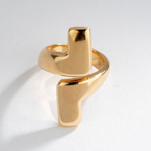 Charger l&#39;image dans la galerie, Bague or jaune géometrique de la maison Chaumet
