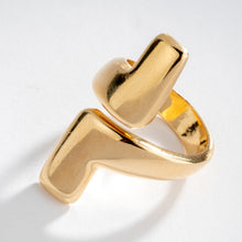 Charger l&#39;image dans la galerie, Bague or jaune géometrique de la maison Chaumet
