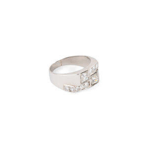 Bague Art Déco en platine et  diamant
