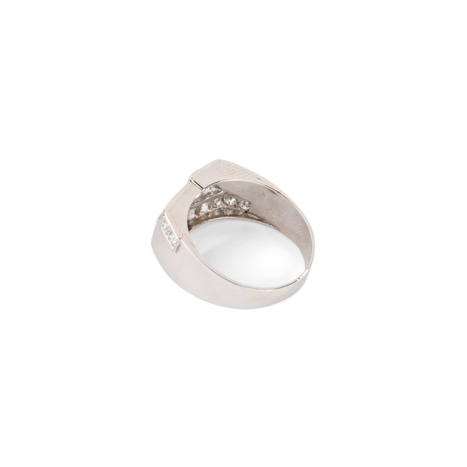 Bague Art Déco en platine et  diamant