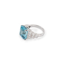 Charger l&#39;image dans la galerie, Bague en or gris et aigue-marine
