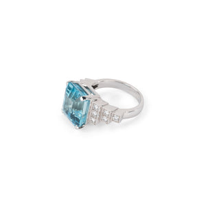 Bague en or gris et aigue-marine