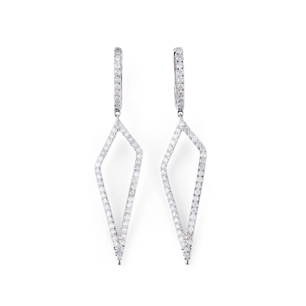 Boucles d'oreilles en gris  à formes géométriques ajourées,pavées de diamant