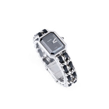 Charger l&#39;image dans la galerie, Montre Chanel Ma première en métal argenté
