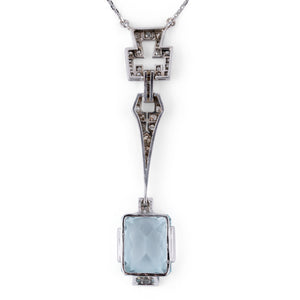 Collier Art Déco en platine orné d'une aigue marine
