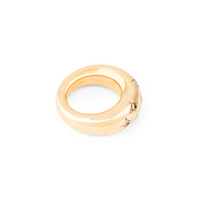 Charger l&#39;image dans la galerie, Bague jonc de la Maison Chaumet ornée de diamants
