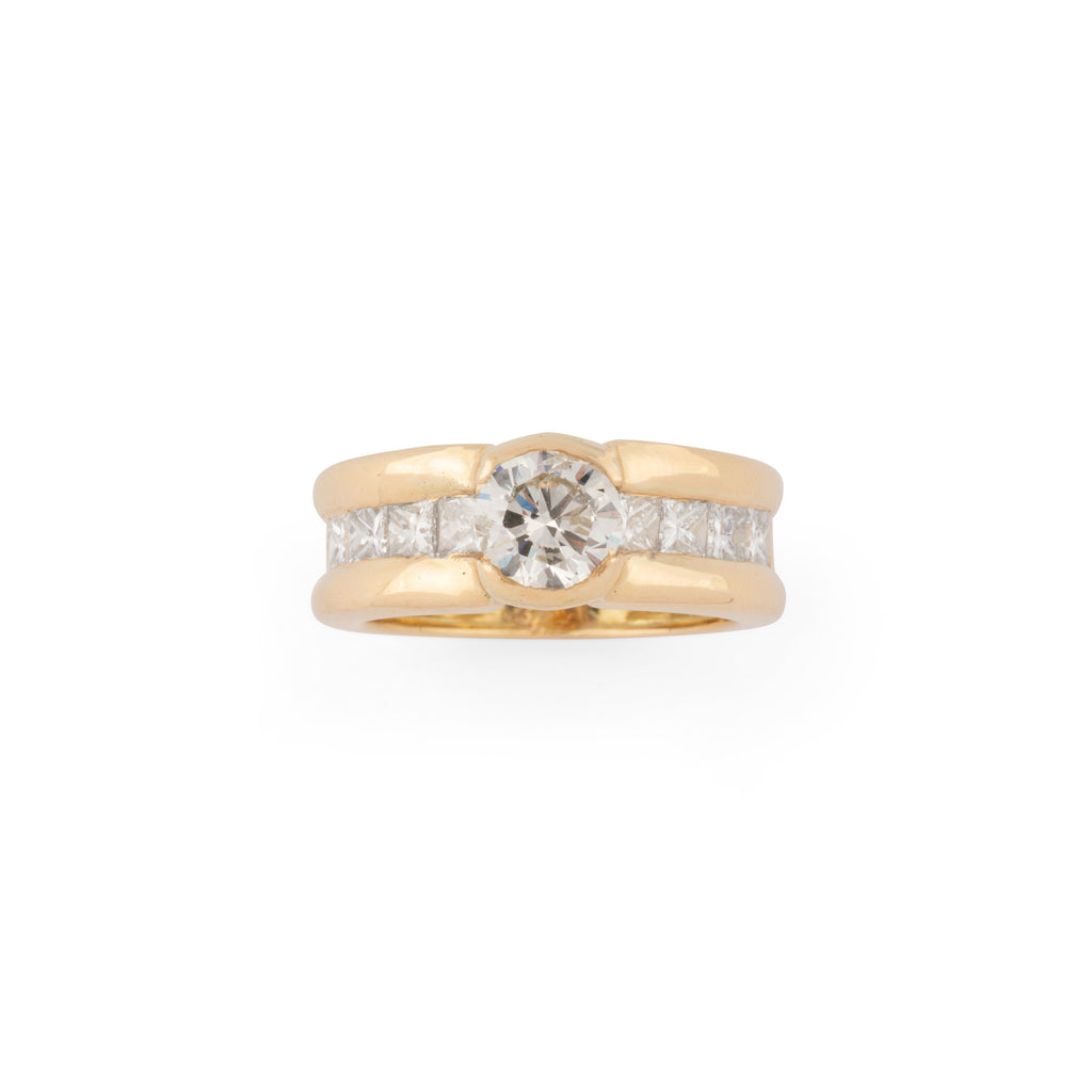 Bague solitaire ornée d'un diamant taille brillant d'environ 1,21 cts