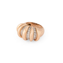 Charger l&#39;image dans la galerie, Bague godronnée  en or rose,platine et diamants
