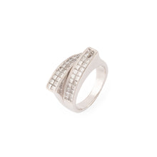 Charger l&#39;image dans la galerie, Bague en or gris design en diamant taille princesse
