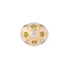 Charger l&#39;image dans la galerie, Bague boule de la maison Bvlgari en péridot  en or bi-colore

