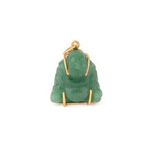 Charger l&#39;image dans la galerie, Pendentif représentant un Bouddha sculpté en l&#39;aventurine
