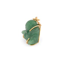 Charger l&#39;image dans la galerie, Pendentif représentant un Bouddha sculpté en l&#39;aventurine
