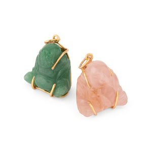 Pendentif représentant un Bouddha sculpté en l'aventurine