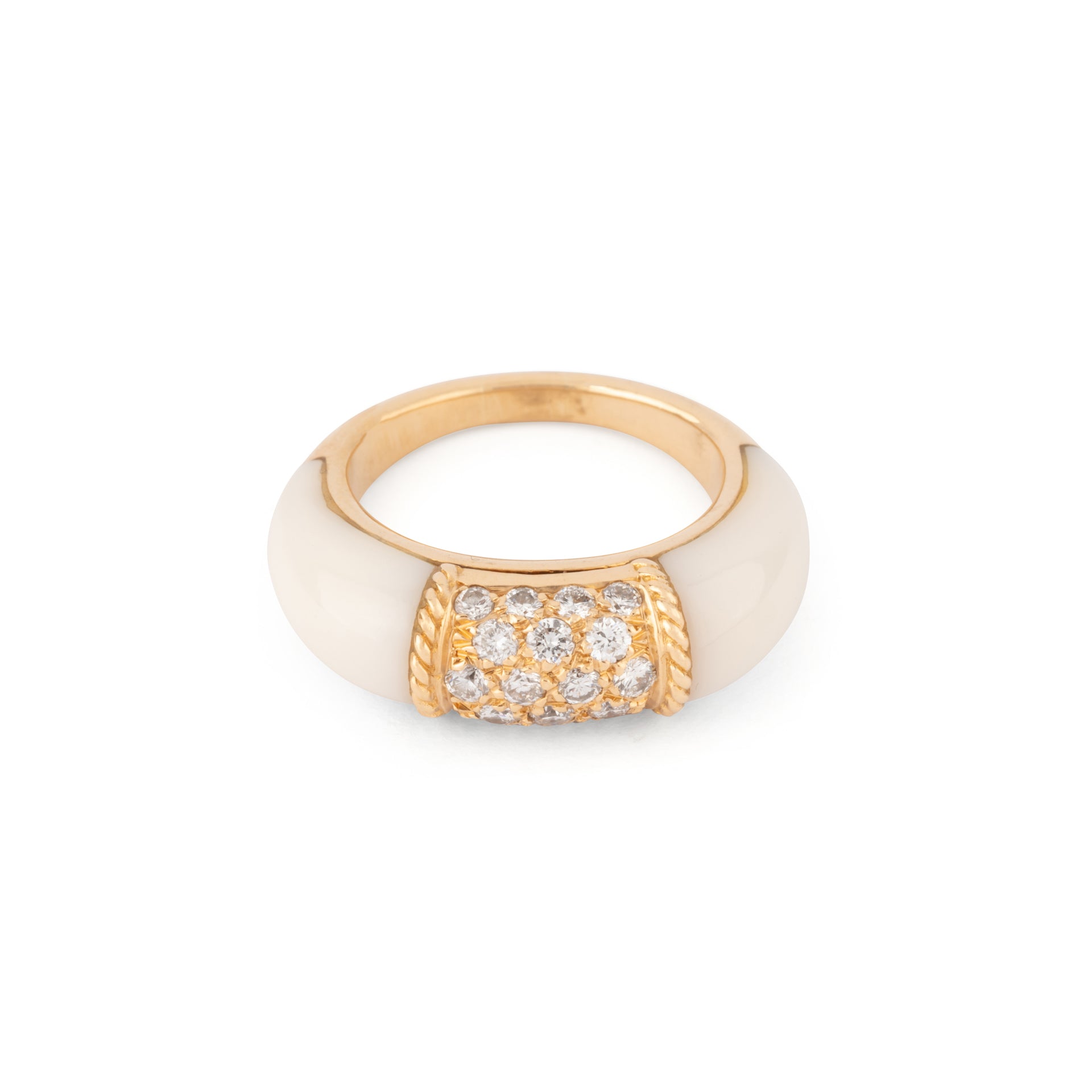 Bague Van Cleef & Arpels Philippine en corail blanc
