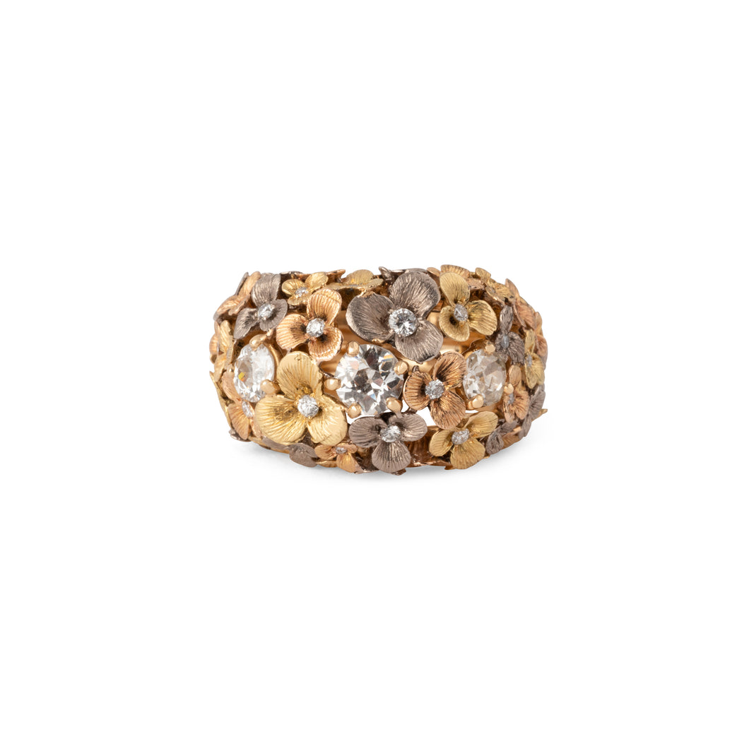Bague 3 ors ornée de décor floral intercalée de diamant