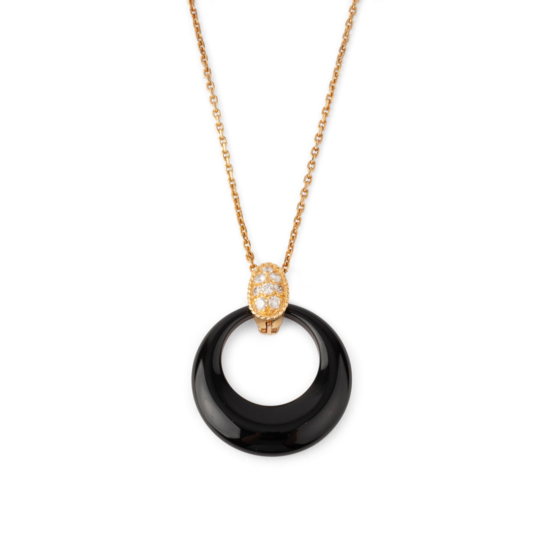 Pendentif or jaune et diamant de la maison Van Cleef and Arpels