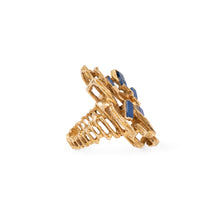 Charger l&#39;image dans la galerie, Bague moderniste en or texturé et ajouré,ornée de lapis lazuli
