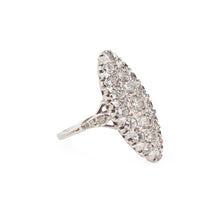Charger l&#39;image dans la galerie, Bague marquise en or gris entièrement sertie de diamants
