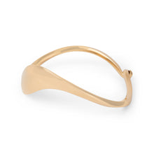 Charger l&#39;image dans la galerie, Bracelet jonc or jaune ondulé du Créateur Jacque Moniquet
