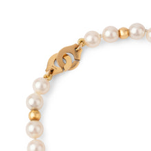 Charger l&#39;image dans la galerie, Collier perles Akoya et boule d&#39;or fermoir menottes de la maison Dinh Van
