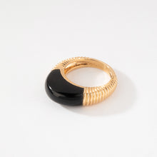 Charger l'image dans la galerie, Bague or jaune et onyx de la maison Cartier
