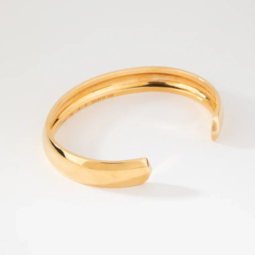Bracelet jonc or jaune de la maison Cartier