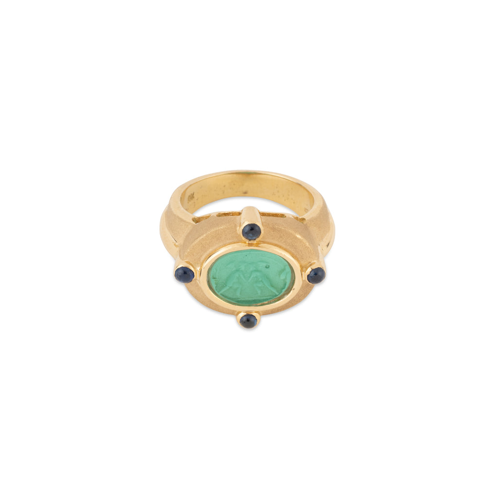 Bague or jaune étrusque en pâte de verre gravée
