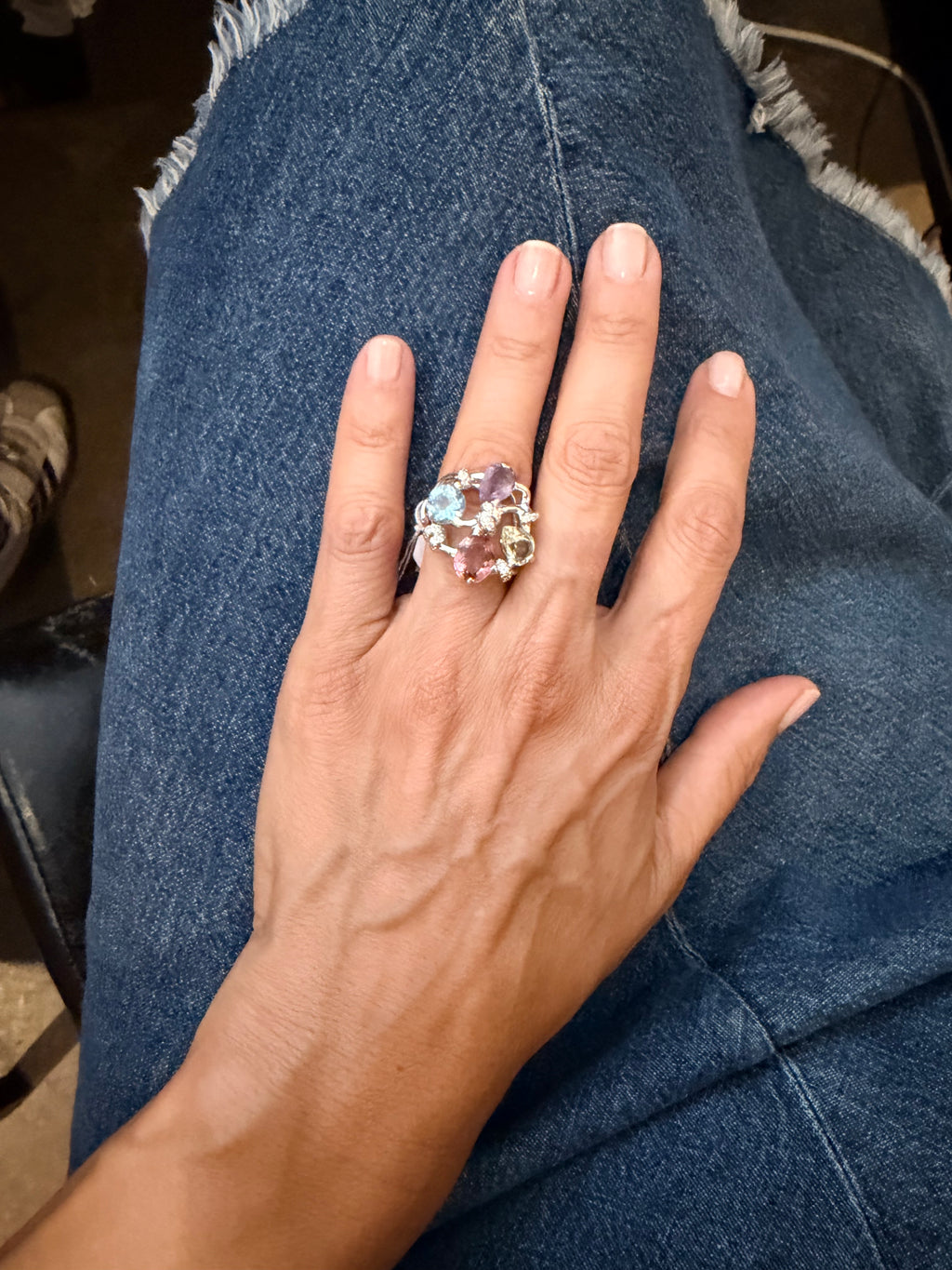 Bague Chanel "Vénitienne" avec pierres fines