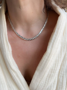 Collier en or gris et diamant