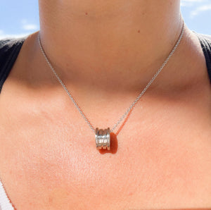 Collier de la maison Bvlgari, collection B.Zero1 en or gris