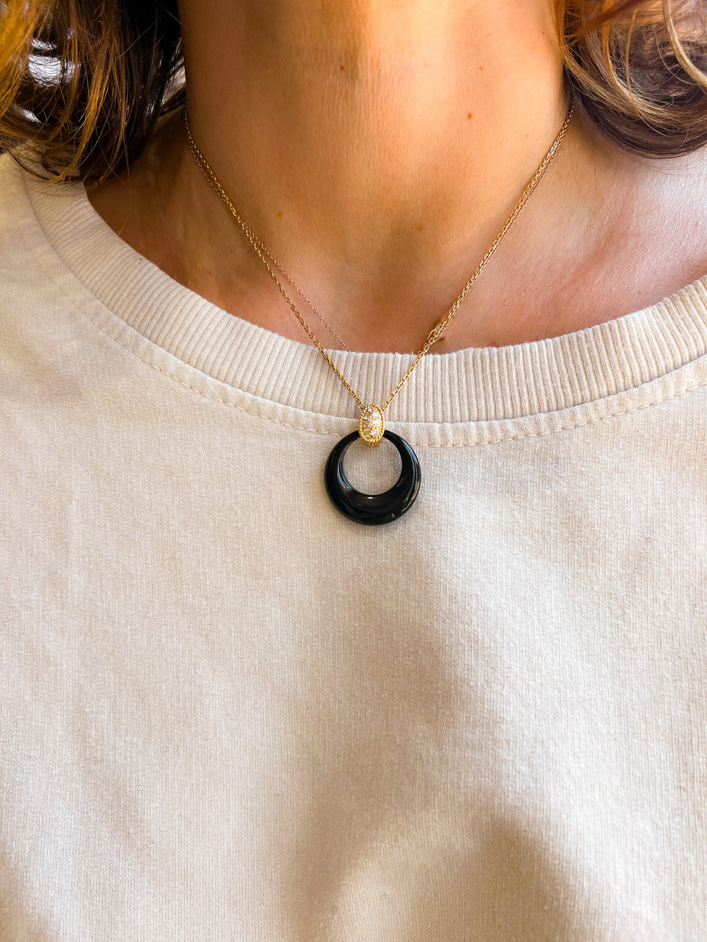Pendentif or jaune et diamant de la maison Van Cleef and Arpels