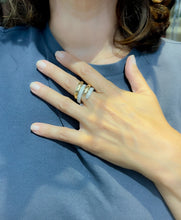 Charger l&#39;image dans la galerie, Bague de la maison Chaumet, collection Tango en diamant
