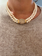 Charger l'image dans la galerie, Double collier en perles de culture Akoya orné d'un fermoir or et diamant
