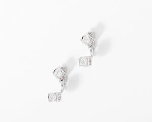 Boucles d'oreilles Dinh Van en or gris et diamants modèle Cube