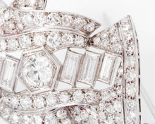 Charger l&#39;image dans la galerie, Broche en platine et diamants
