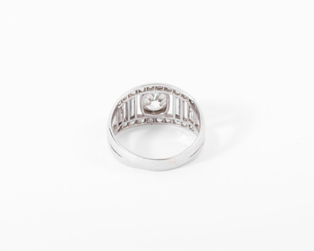 Bague en diamant et platine forme bandeau