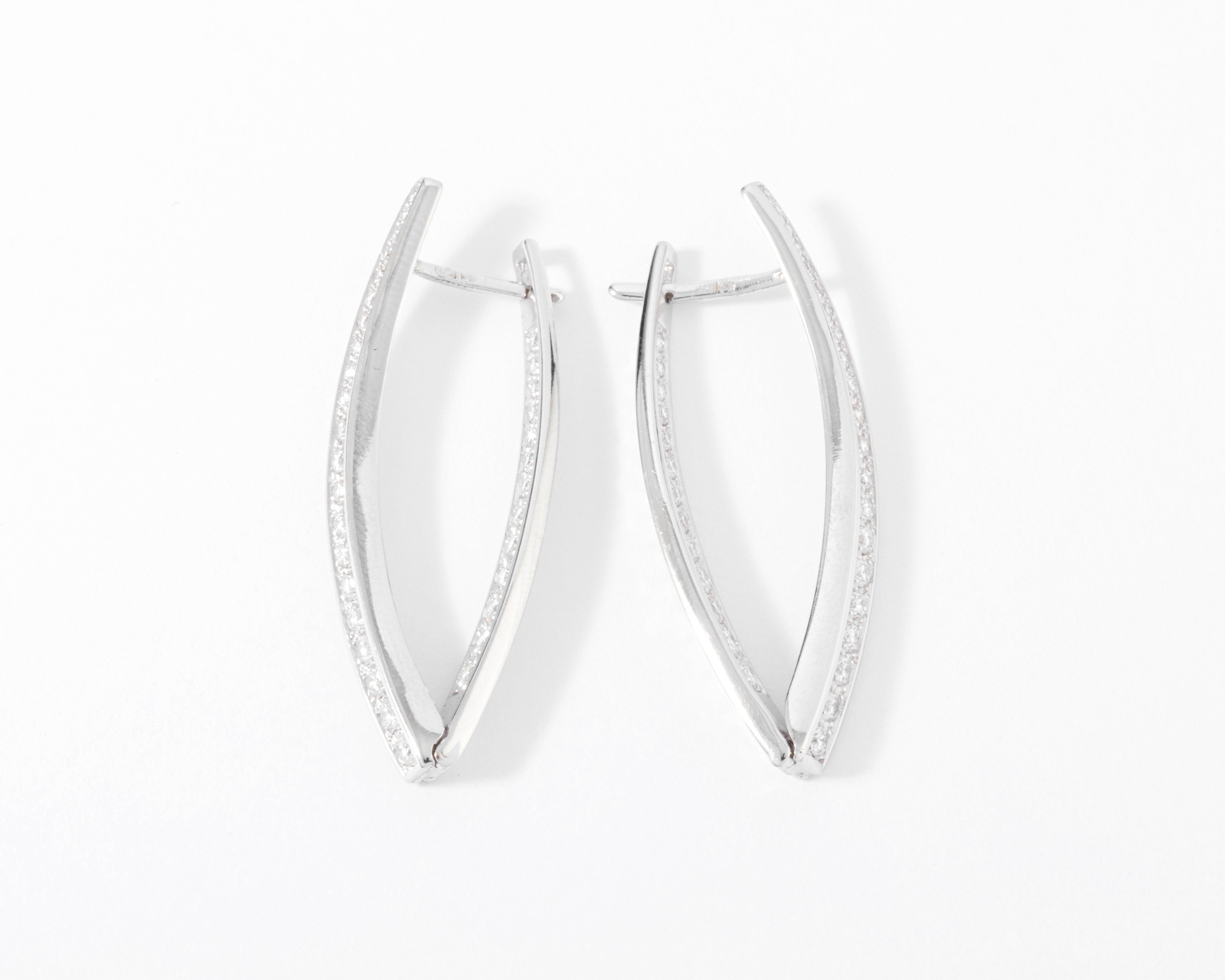 Boucles d'oreilles géométrique en diamant