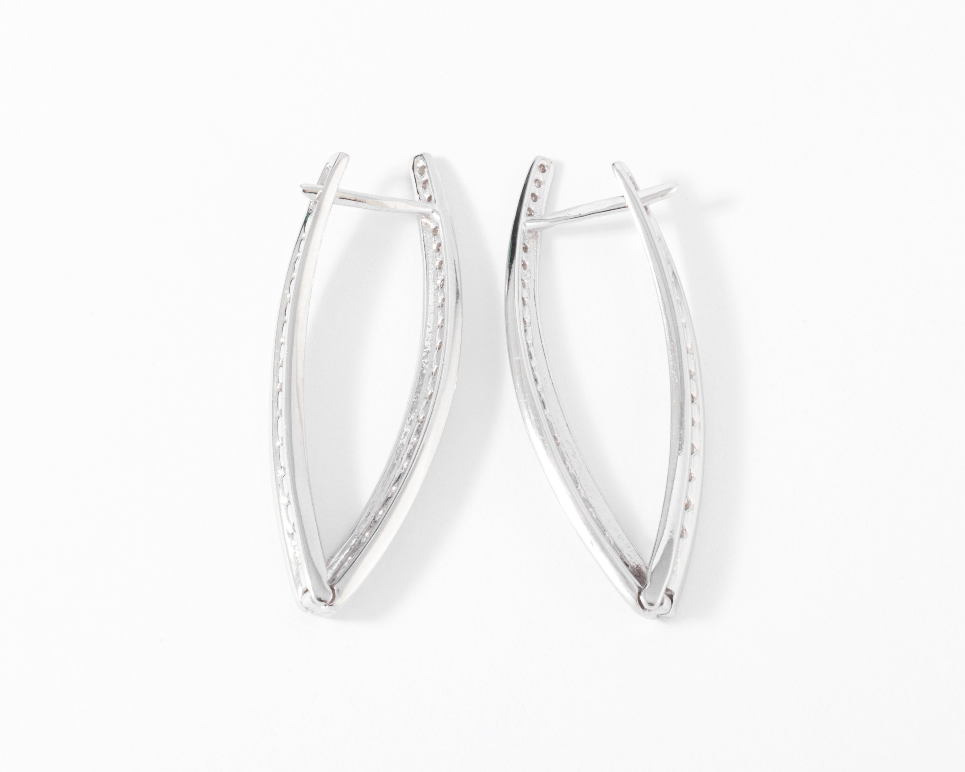 Boucles d'oreilles géométrique en diamant