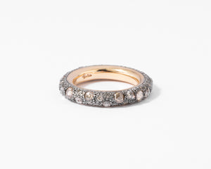 Alliance en diamant bruns de la maison Pomellato modèle Tango