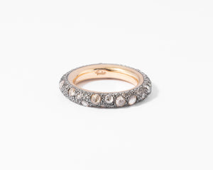 Alliance en diamant bruns de la maison Pomellato modèle Tango